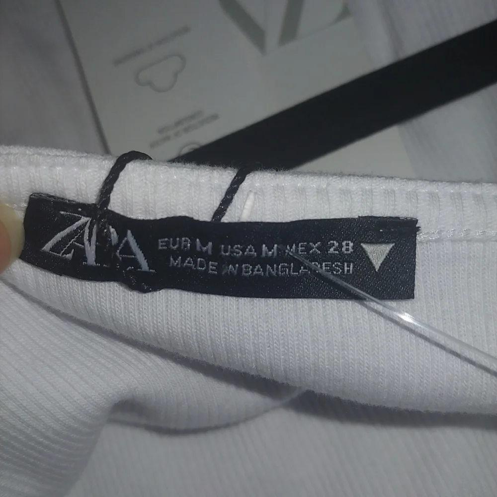 M NWT Zara White Puff Sleeve Crop Top